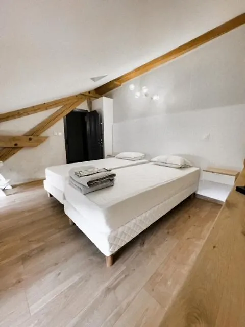 Konukevi Gite Du Chateau De Treffort